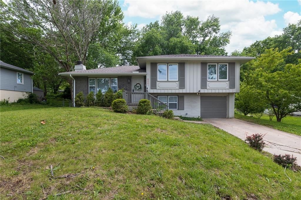 6001 Fairlane Drive — photo 1