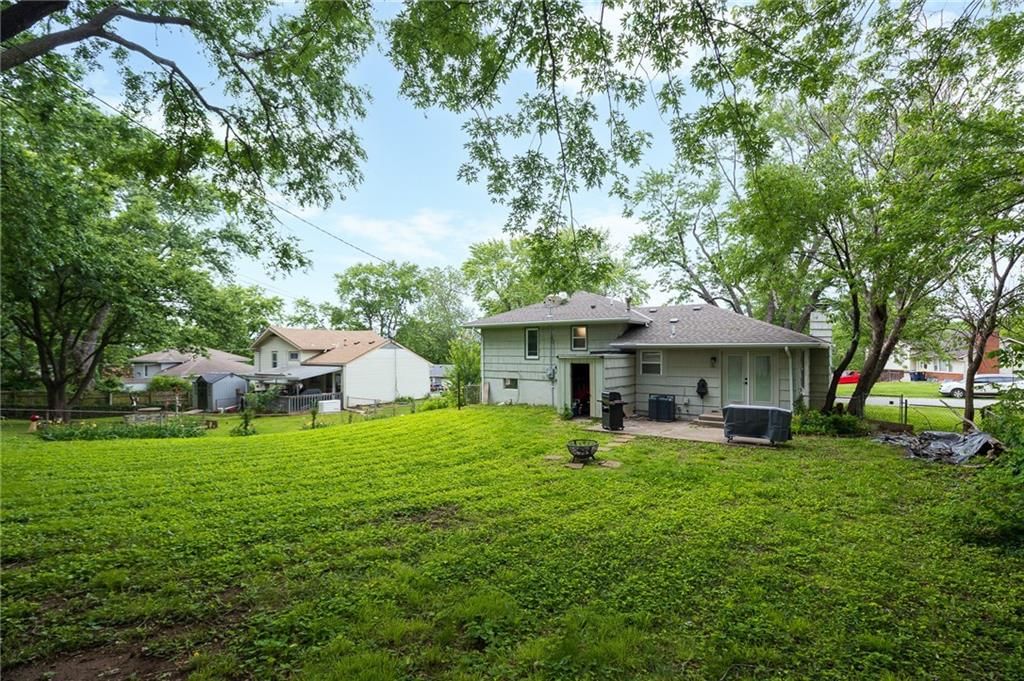 6001 Fairlane Drive — photo 35