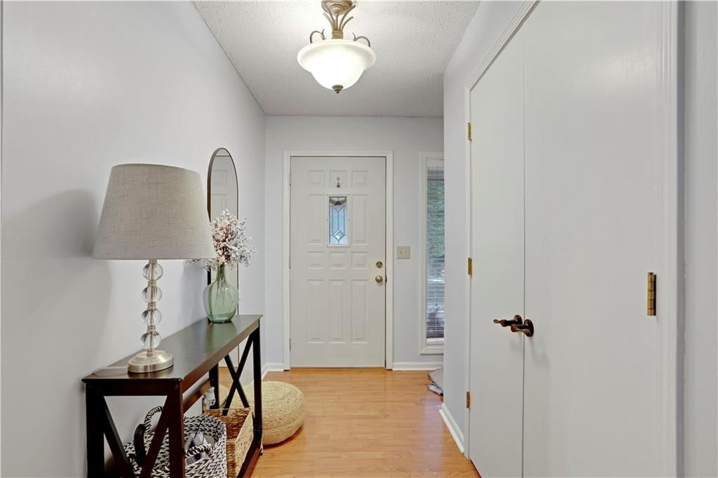 16012 W 139th Terrace — photo 3