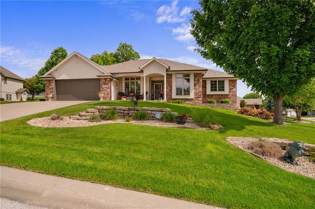 3805 S Beatrice Drive — photo 2