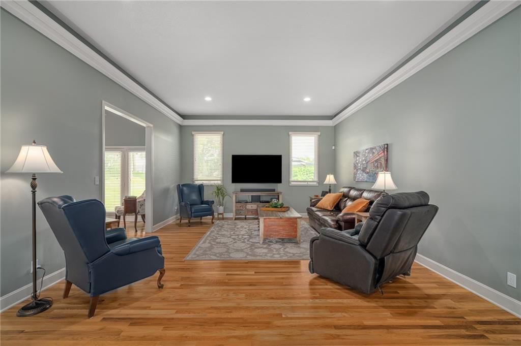 3805 S Beatrice Drive — photo 4