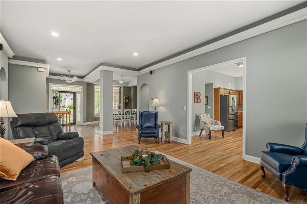3805 S Beatrice Drive — photo 6