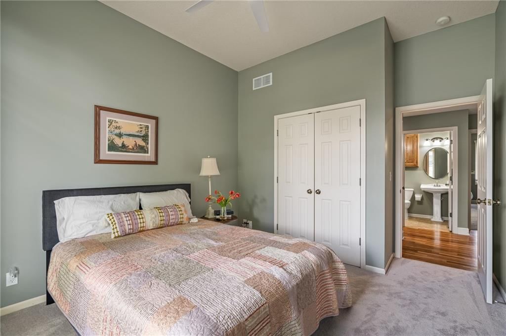 3805 S Beatrice Drive — photo 26