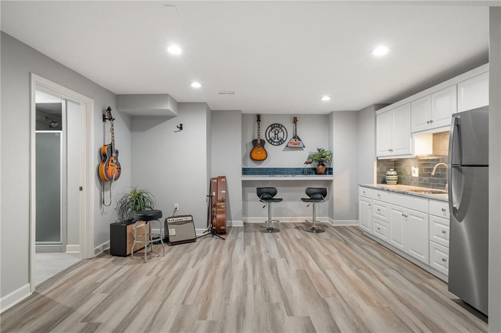 3805 S Beatrice Drive — photo 32