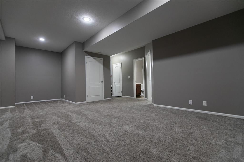 27175 Webster Court — photo 25