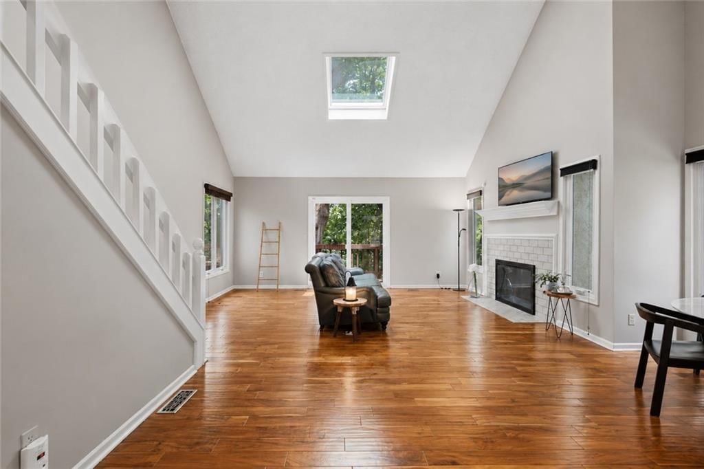 6204 W 126th Street — photo 5