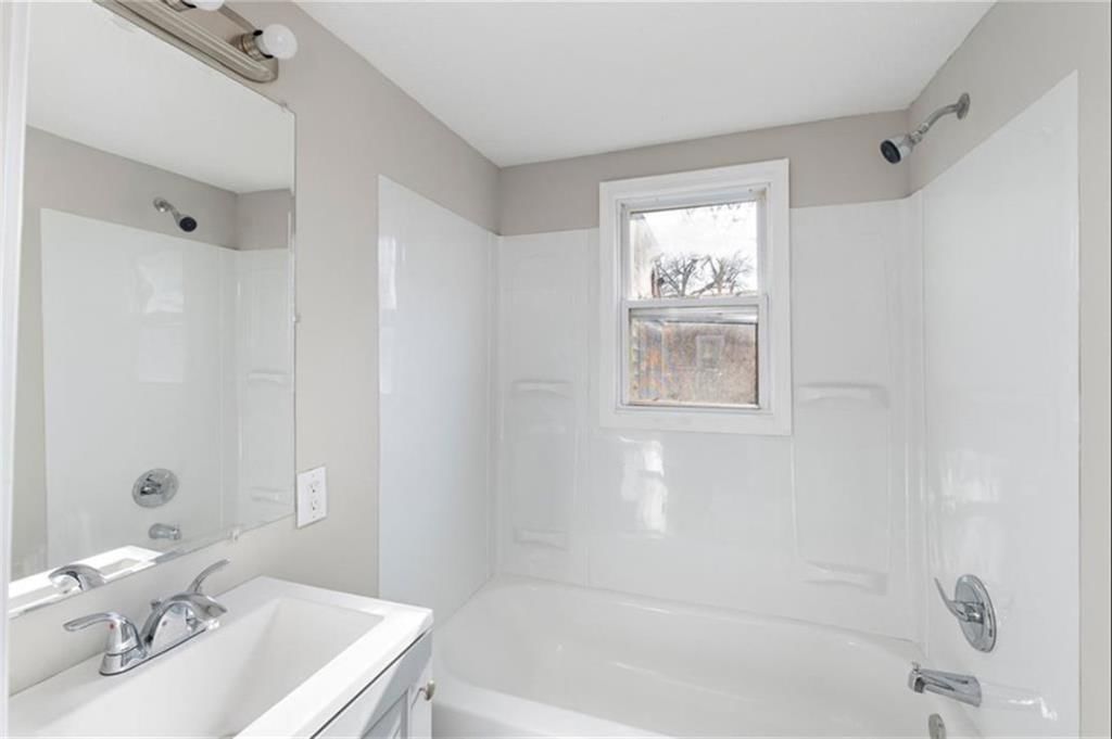 1315 S Pope Avenue — photo 3
