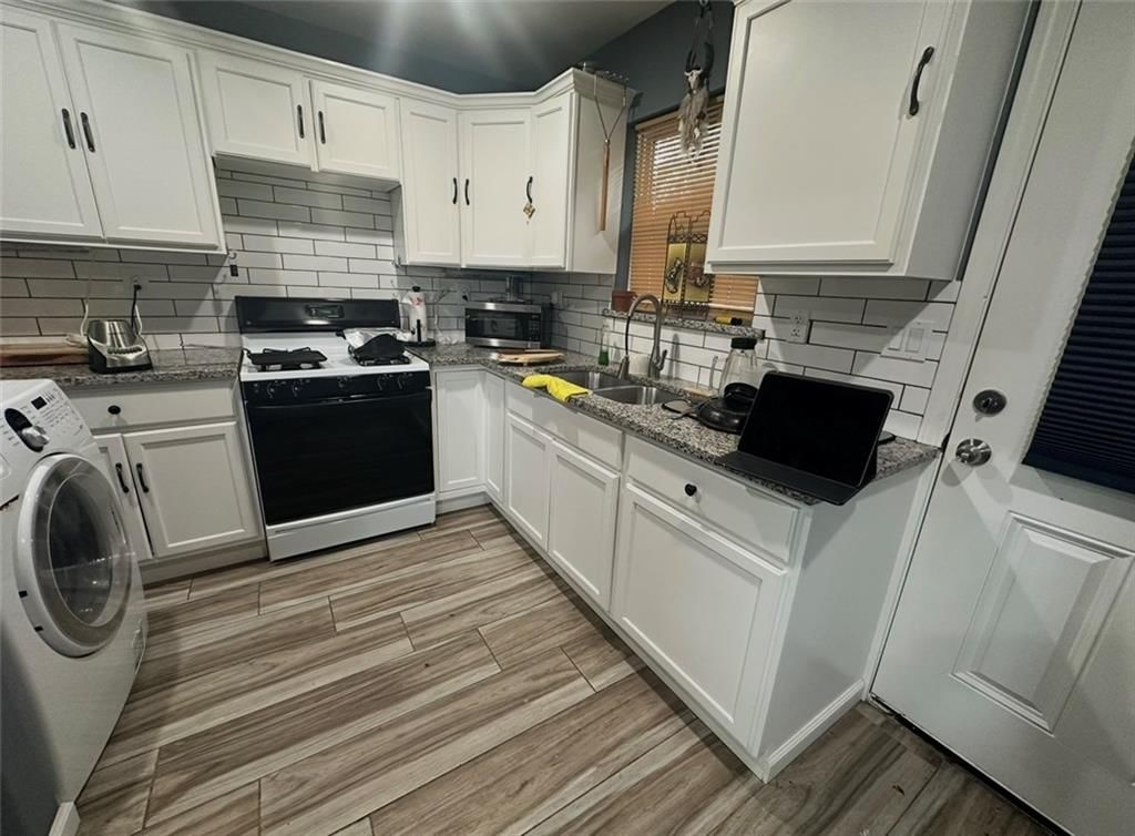 4722 Ottawa Street — photo 15