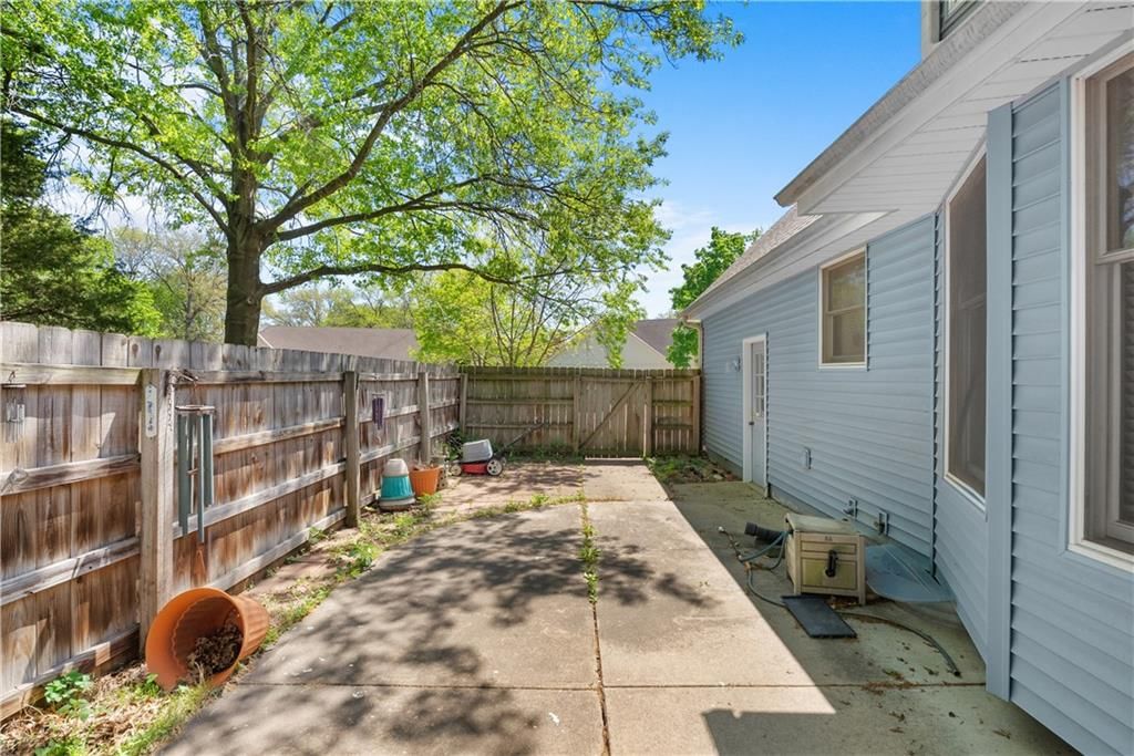 12304 E 63rd Terrace — photo 38