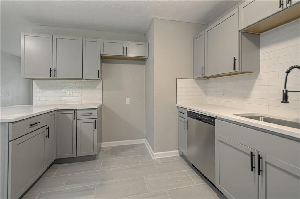 7003 E 112th Street — photo 10