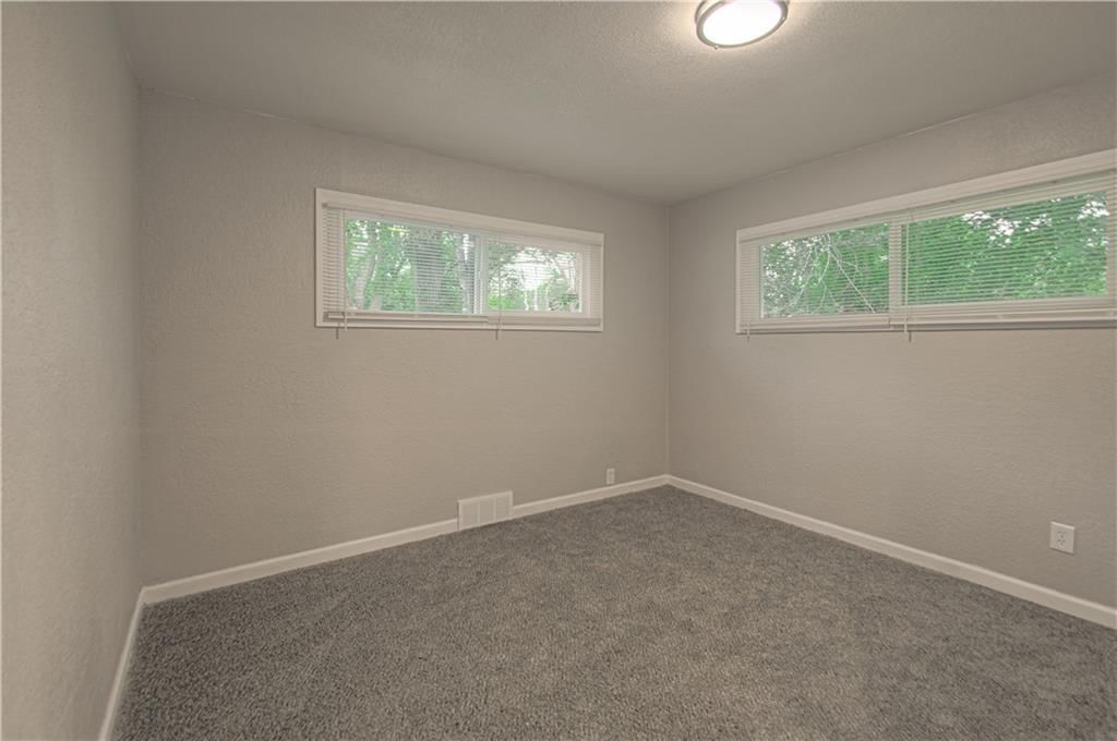 7003 E 112th Street — photo 11