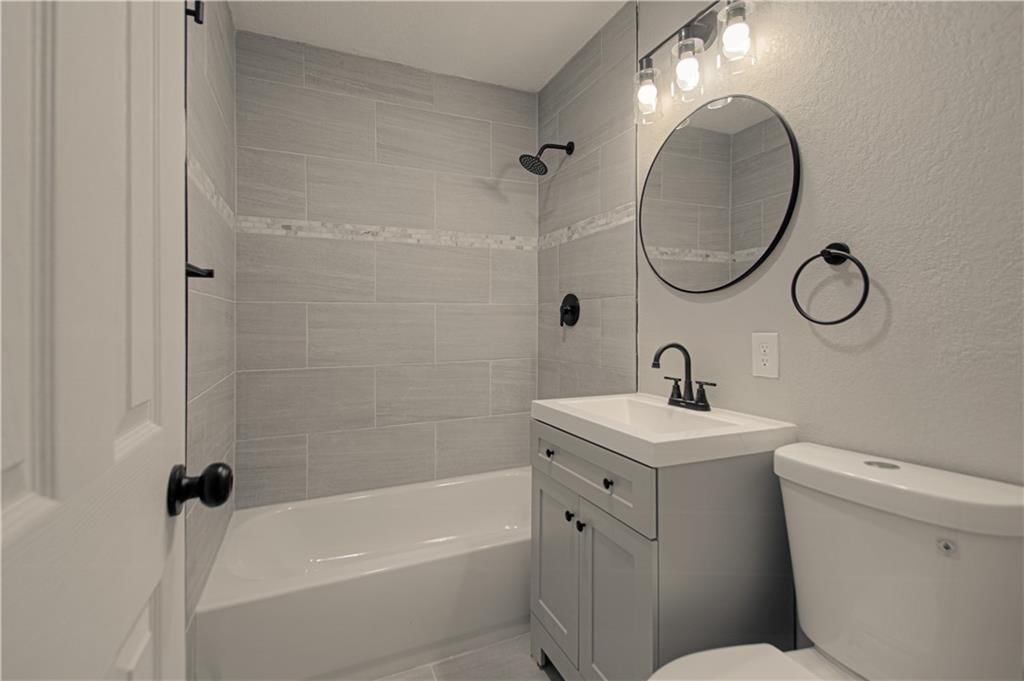 7003 E 112th Street — photo 15