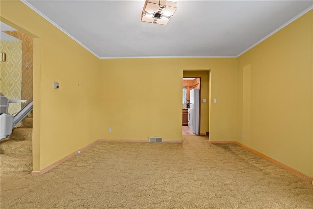 5314 N CYPRESS Avenue — photo 8