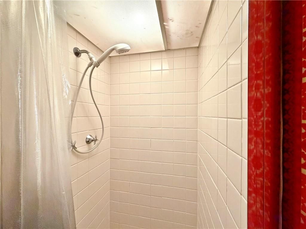 5314 N CYPRESS Avenue — photo 34