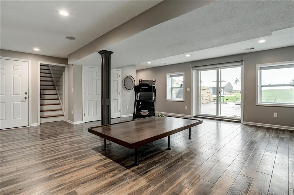 21385 NALL Avenue — photo 18