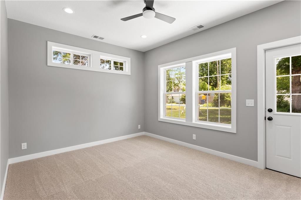 210 Park Street — photo 10