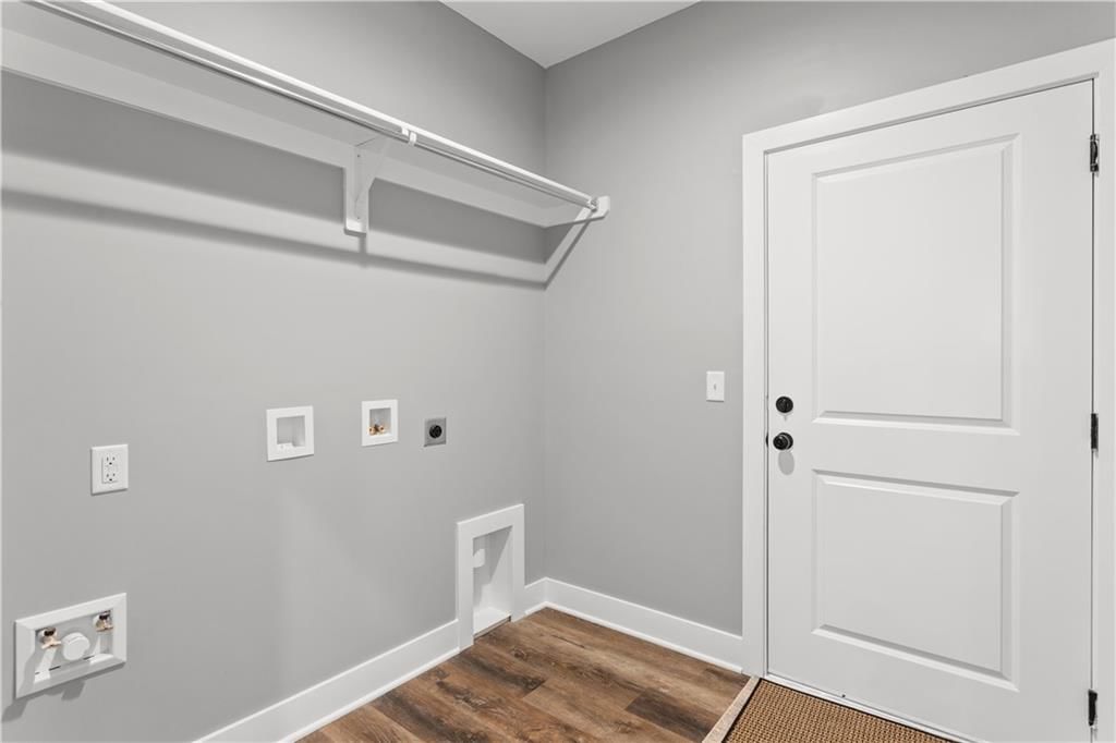 210 Park Street — photo 14