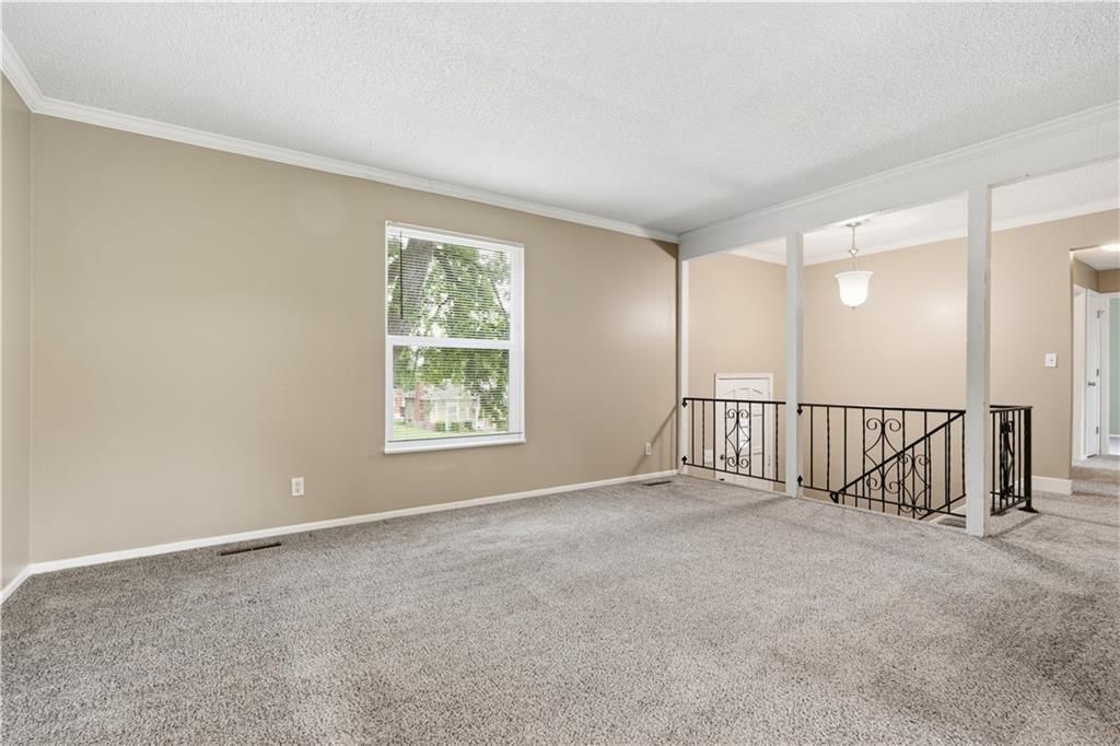 10408 SMALLEY Court — photo 7