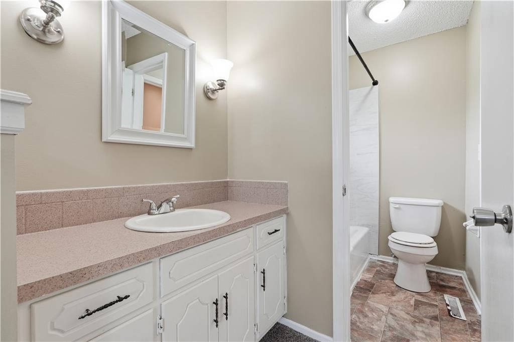 10408 SMALLEY Court — photo 11