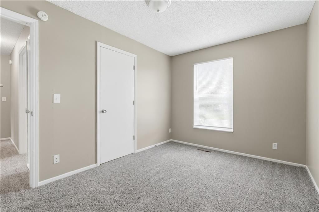 10408 SMALLEY Court — photo 26