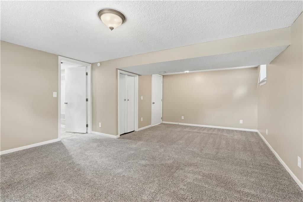 10408 SMALLEY Court — photo 30