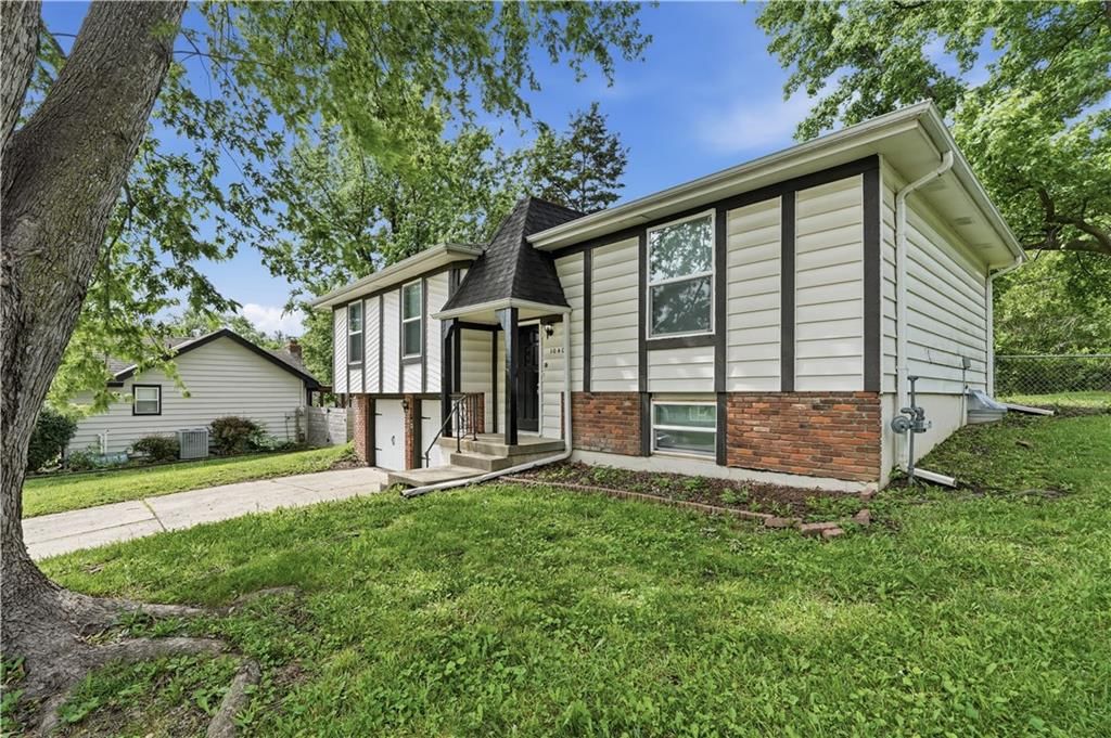 10408 SMALLEY Court — photo 35