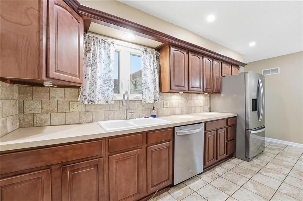 203 N Murphy Drive — photo 6
