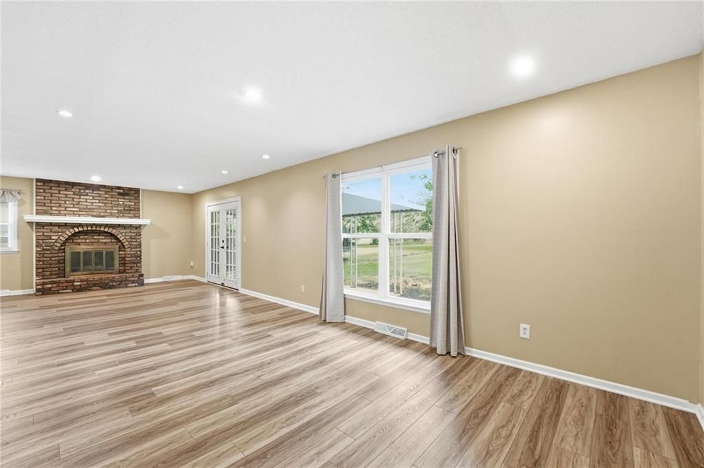 203 N Murphy Drive — photo 7
