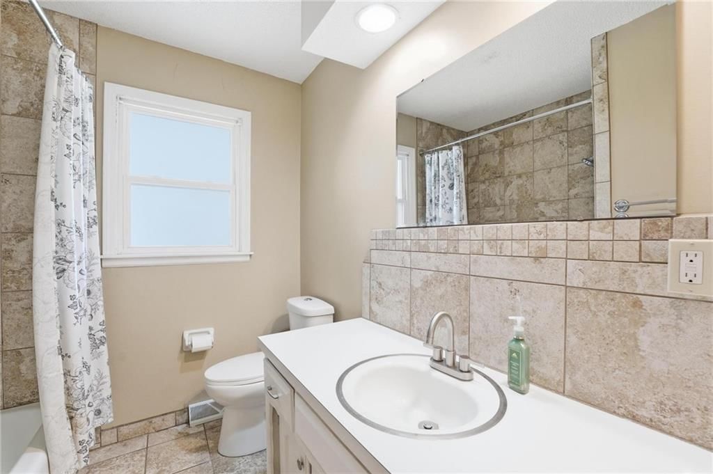 203 N Murphy Drive — photo 17