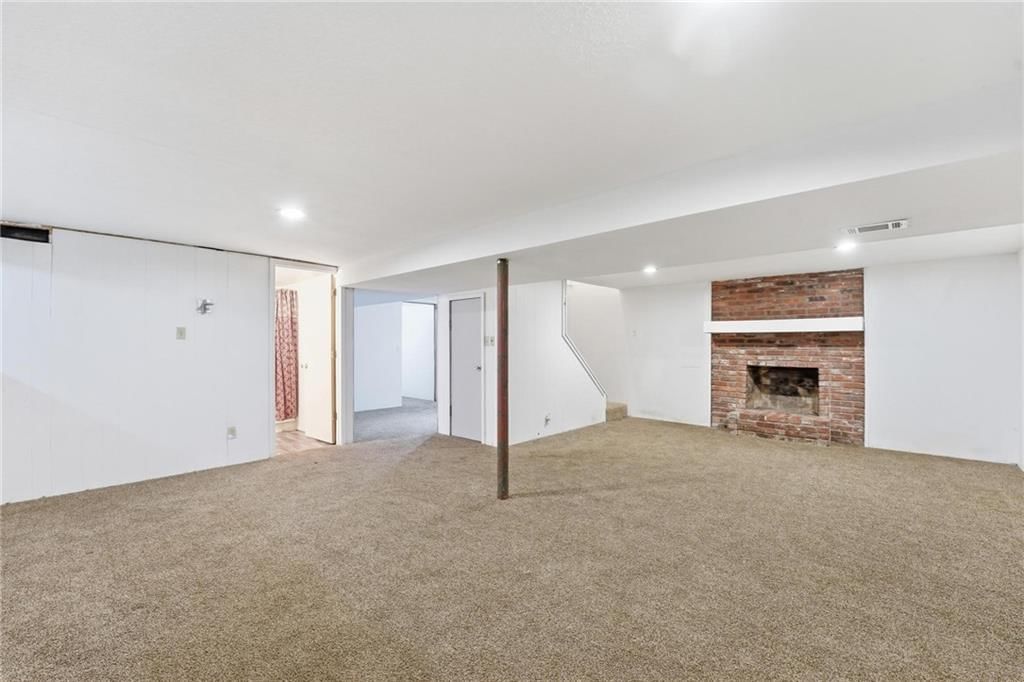 203 N Murphy Drive — photo 24