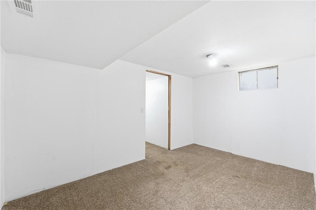 203 N Murphy Drive — photo 32