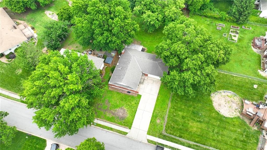 203 N Murphy Drive — photo 35