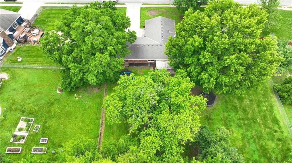 203 N Murphy Drive — photo 37