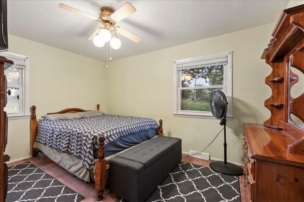 420 NW Village Court — photo 17
