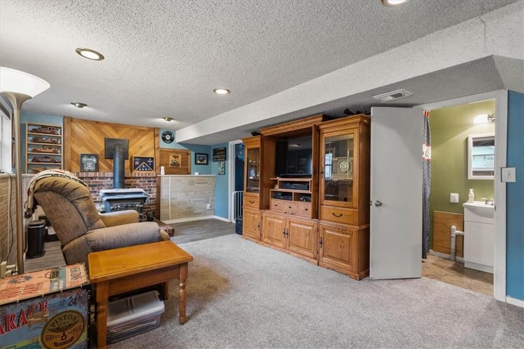 420 NW Village Court — photo 20