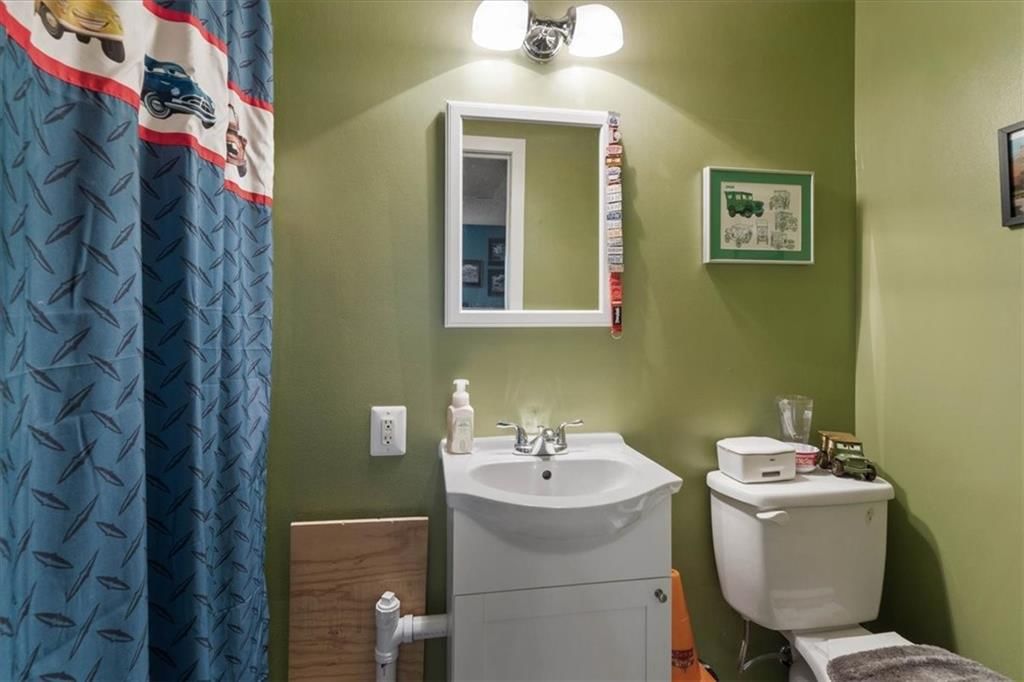 420 NW Village Court — photo 25