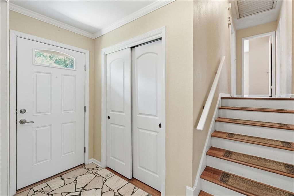 10930 Lydia Avenue — photo 3
