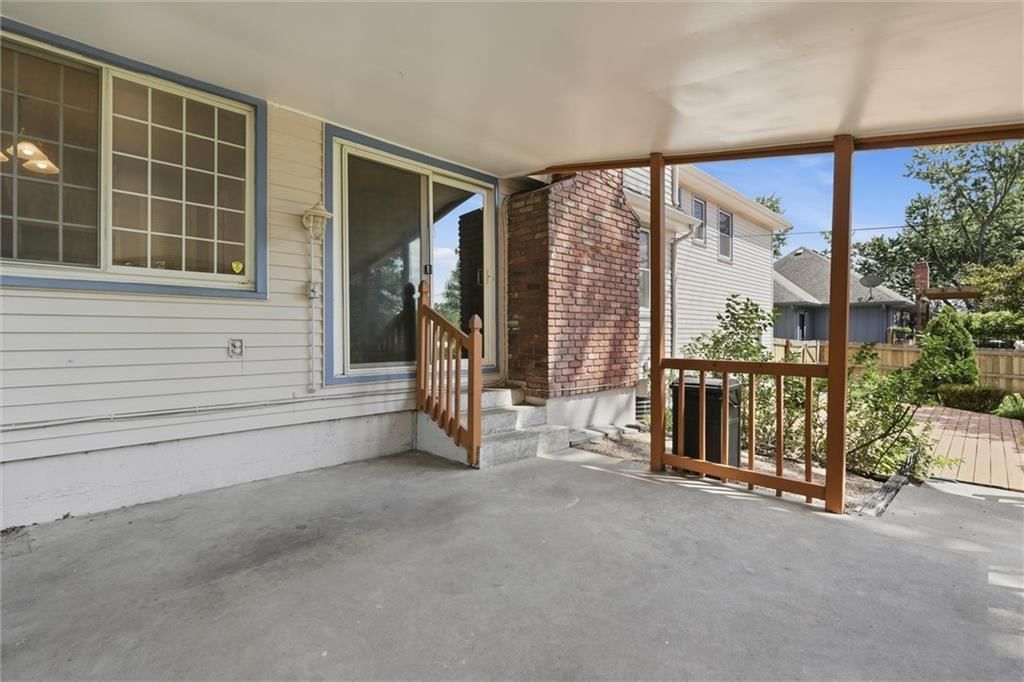 10930 Lydia Avenue — photo 28