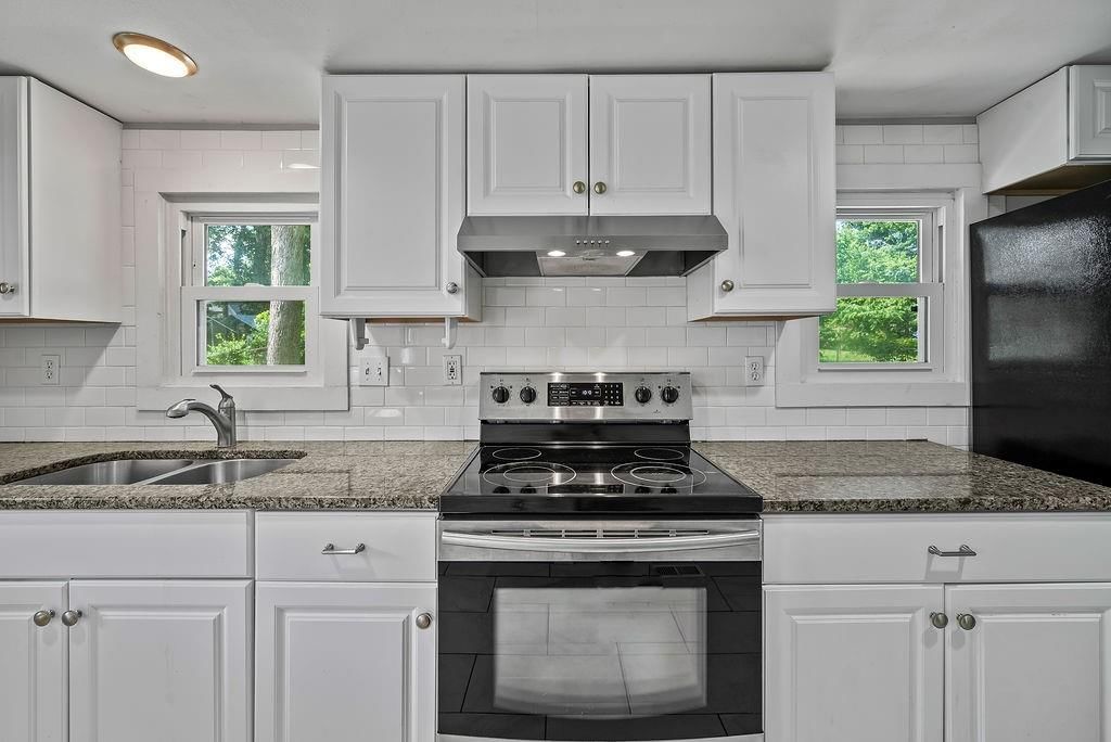 522 E Walnut Street — photo 7