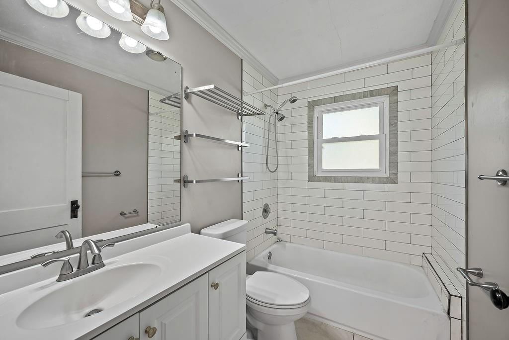 522 E Walnut Street — photo 10