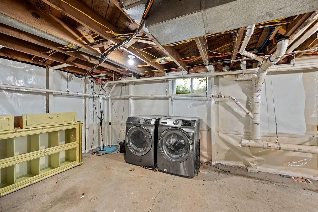 522 E Walnut Street — photo 14