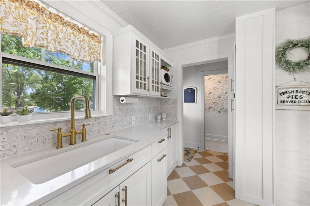 420 South Street — photo 18