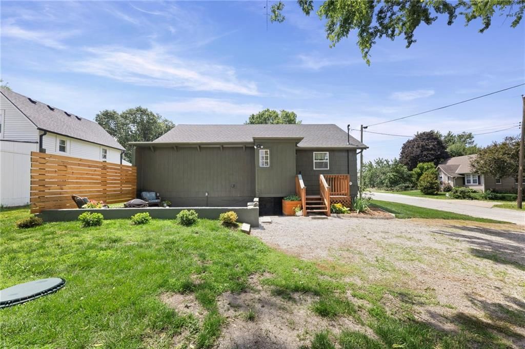 420 South Street — photo 43