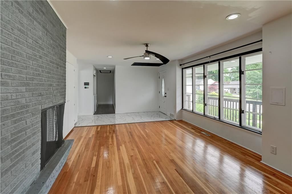 1102 W 85th Terrace — photo 14