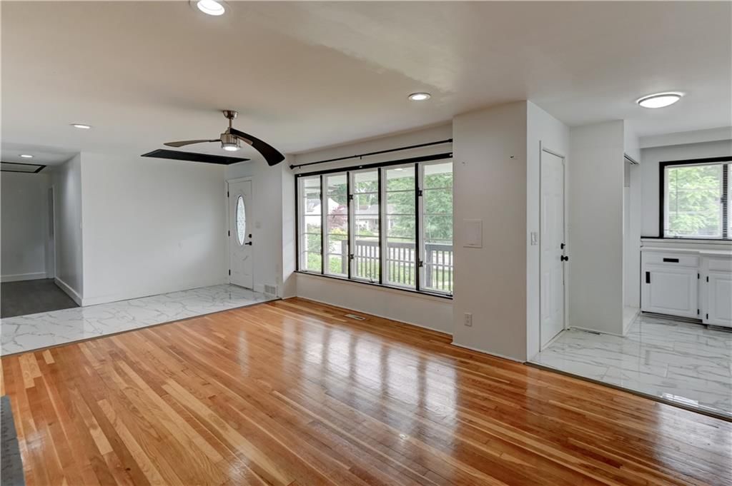 1102 W 85th Terrace — photo 27