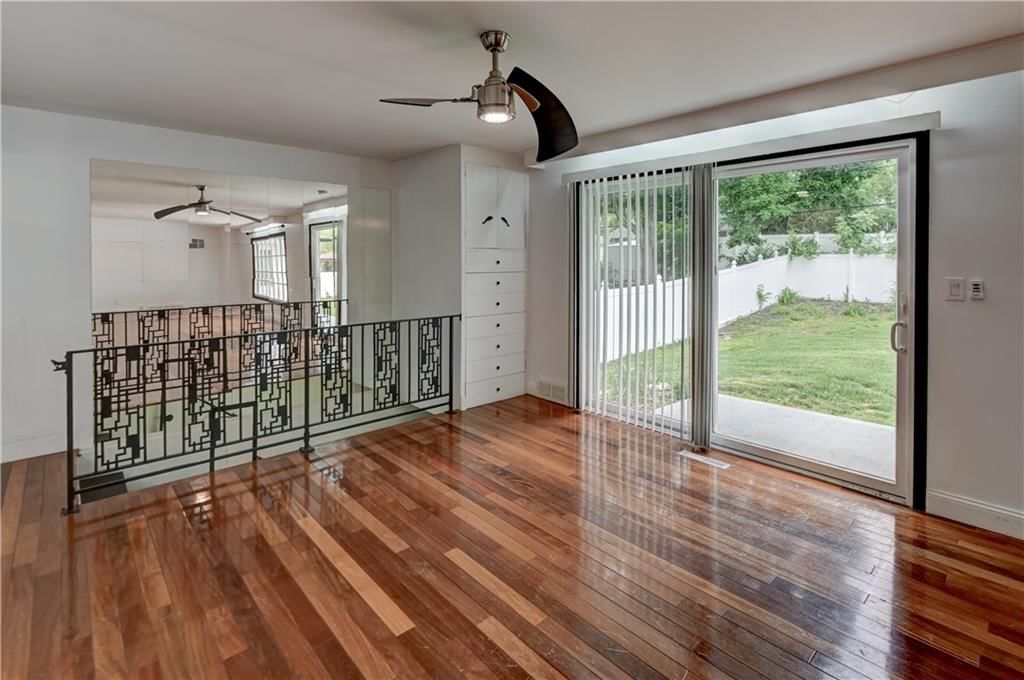 1102 W 85th Terrace — photo 37