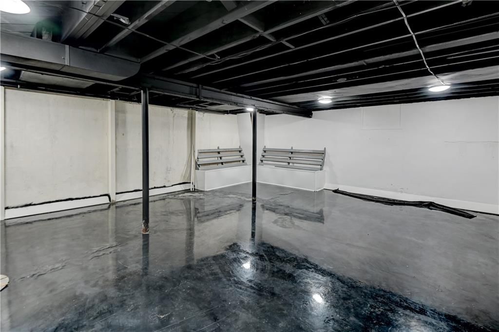 1102 W 85th Terrace — photo 45