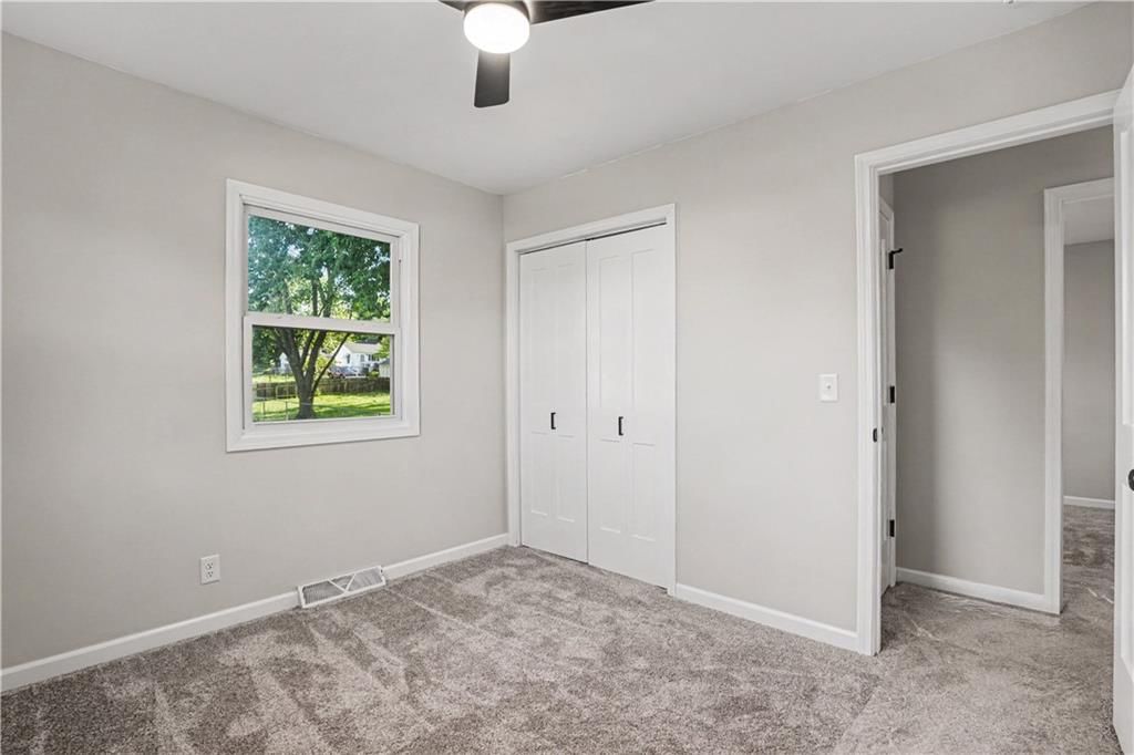 305 Hawthorne Street — photo 17