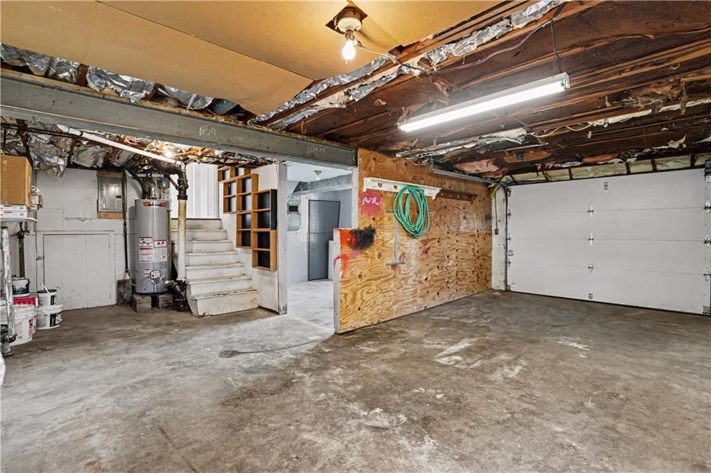 305 Hawthorne Street — photo 22