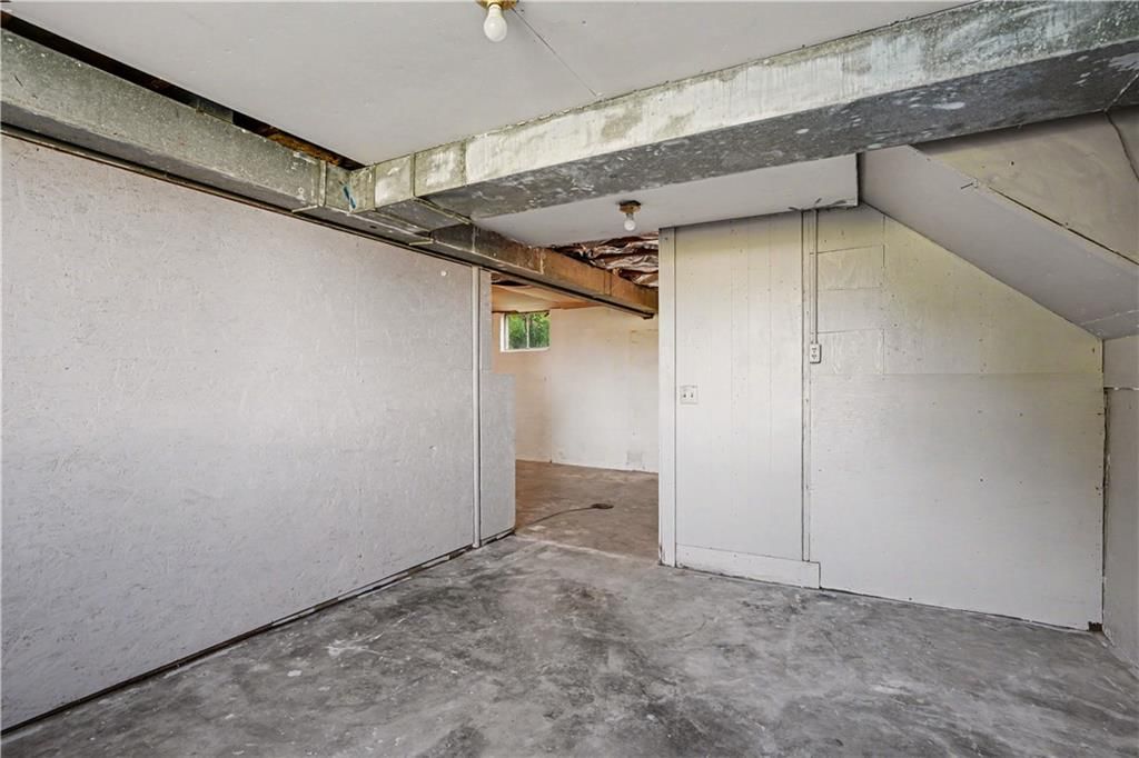 305 Hawthorne Street — photo 23